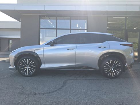 Certified 2023 Lexus RZ 450e Premium w/ Technology Package AWD/4WD image 7
