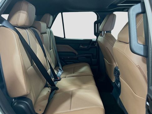 New 2026 Toyota 4Runner Limited AWD/4WD image 28