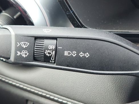 Used 2024 Chevrolet Colorado LT w/ LT Convenience Package II image 34