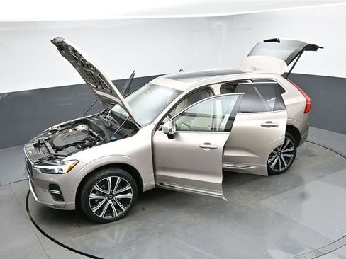 Used 2023 Volvo XC60 B5 Ultimate AWD/4WD image 53