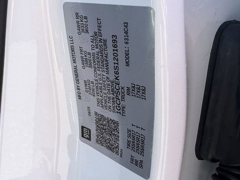 New 2025 Chevrolet Colorado LT RWD image 31