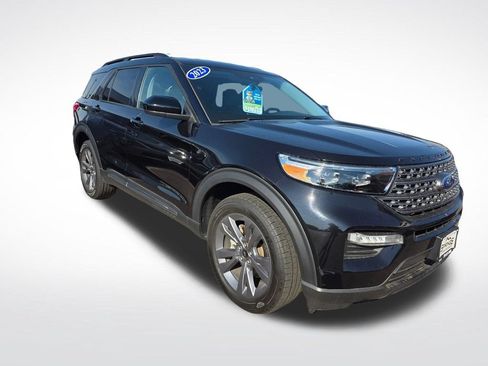 Used 2023 Ford Explorer XLT w/ Equipment Group 202A AWD/4WD image 6