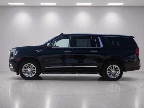 Used 2024 GMC Yukon XL SLT w/ SLT Luxury Package AWD/4WD image 6