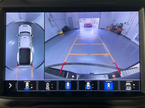 Used 2023 Chevrolet Silverado 3500 High Country image 22