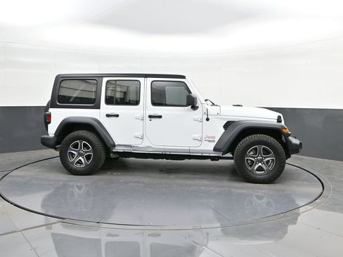 Used 2018 Jeep Wrangler Unlimited Sport S image 24