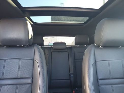 Used 2023 Land Rover Range Rover Evoque R-Dynamic S image 5