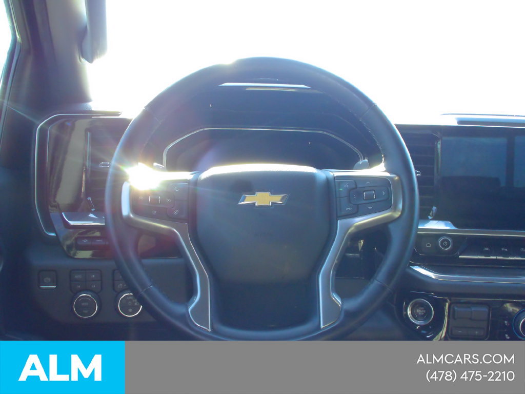 Used 2024 Chevrolet Silverado 1500 LTZ AWD/4WD image 37
