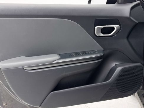Certified 2025 Kia K4 FWD image 26