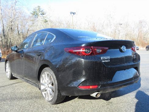 Used 2020 MAZDA MAZDA3 Sedan w/ Select Package image 8