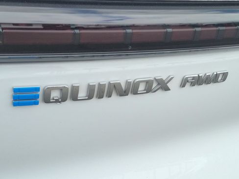 Used 2024 Chevrolet Equinox EV LT AWD/4WD image 27