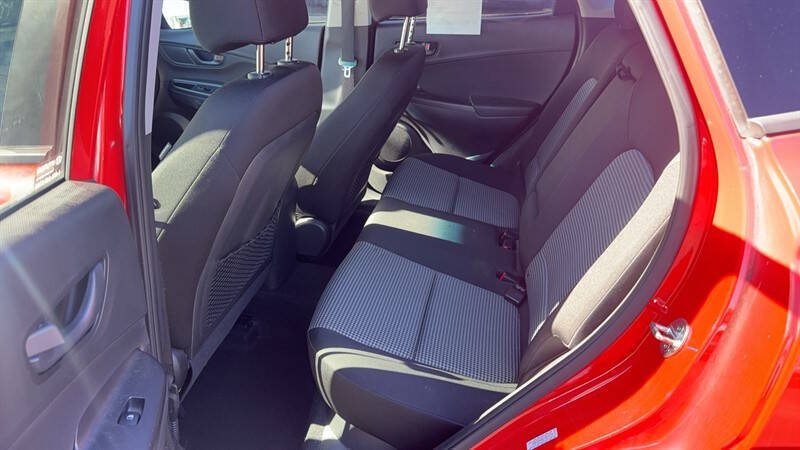 Used 2019 Hyundai Kona SEL AWD/4WD image 13