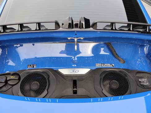 Certified 2025 Porsche 911 Carrera image 22