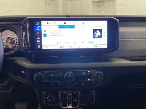 New 2026 Jeep Gladiator Sport image 10