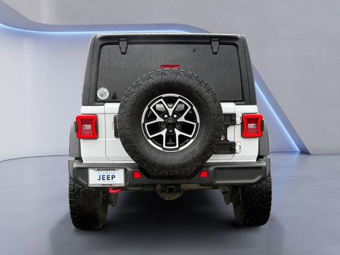 Used 2024 Jeep Wrangler Rubicon w/ Convenience Group image 5