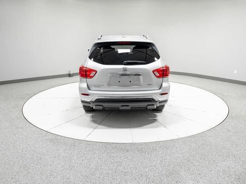 Used 2020 Nissan Pathfinder S AWD/4WD image 31
