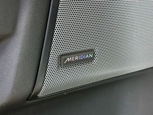 Used 2015 Land Rover LR4 HSE image 31