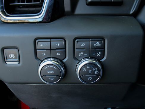 Used 2024 GMC Sierra 1500 Denali w/ Denali Reserve Package image 55