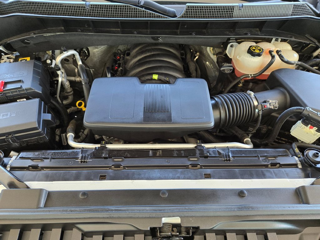 Used 2023 Chevrolet Silverado 1500 LTZ AWD/4WD image 36