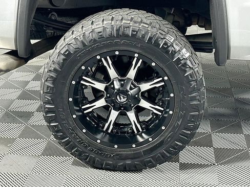 Used 2018 GMC Sierra 1500 SLT w/ SLT Premium Package AWD/4WD image 31