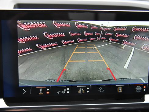 Used 2025 Chevrolet Silverado 1500 LTZ w/ Technology Package image 21