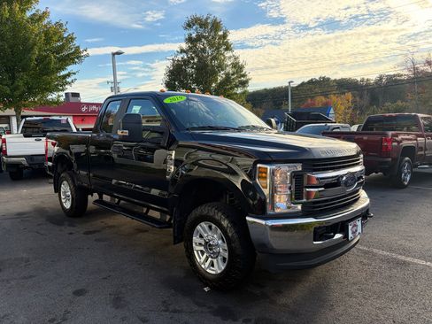 Used 2019 Ford F350 XL w/ STX Appearance Package image 4