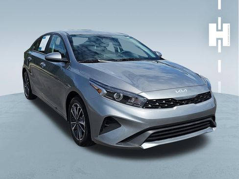 Used 2023 Kia Forte LXS FWD image 1