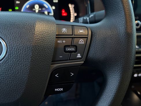 Used 2026 Toyota Camry LE FWD image 15