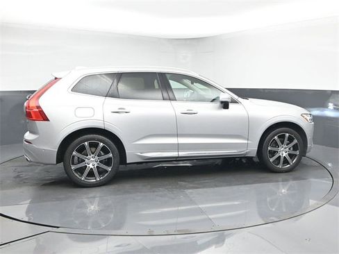 Used 2019 Volvo XC60 T5 Inscription w/ Protection Package Premier image 8