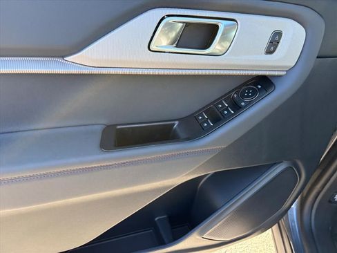New 2026 Ford Explorer Active w/ Active Comfort Package image 21