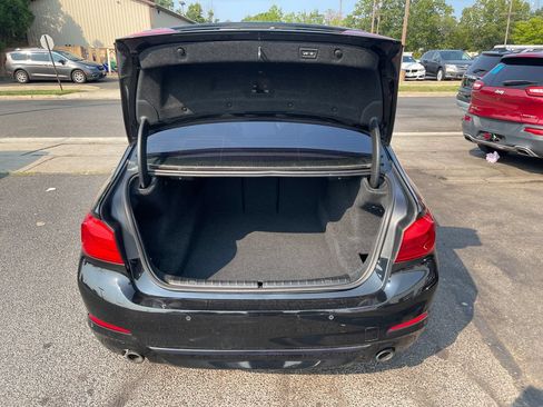Used 2018 BMW 530i xDrive AWD/4WD image 16