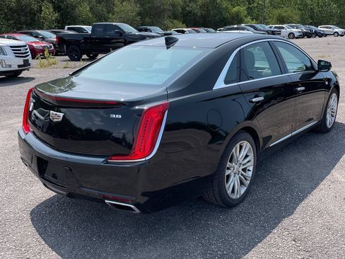 Used 2018 Cadillac XTS Luxury AWD/4WD image 6