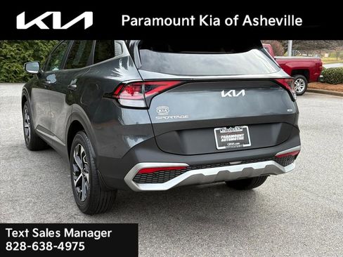 Used 2023 Kia Sportage EX image 4