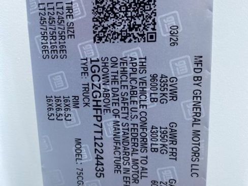 New 2026 Chevrolet Express 3500 Extended RWD image 29