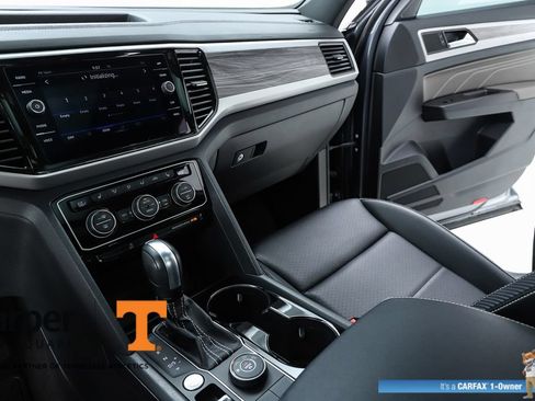 Used 2023 Volkswagen Atlas Cross Sport SE w/ Panoramic Sunroof Package AWD/4WD image 23
