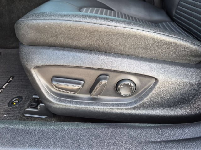 Used 2023 Toyota Camry SE w/ Protection Package (Q2) (TMS) FWD image 12