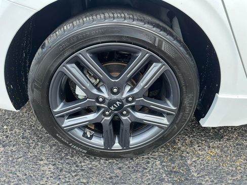 Used 2021 Kia Forte GT-Line FWD image 14