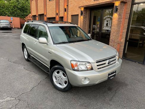 Used 2004 Toyota Highlander 4WD V6 image 14