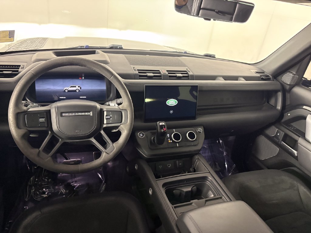 Used 2023 Land Rover Defender 110 AWD/4WD image 25