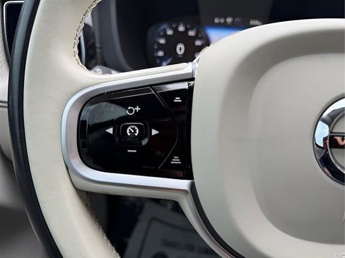 Used 2021 Volvo XC60 T5 Inscription w/ Protection Package Premier image 44