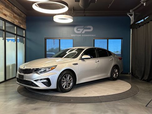 Used 2020 Kia Optima LX FWD image 7
