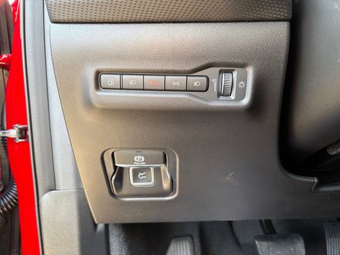 New 2026 Jeep Cherokee Limited image 18