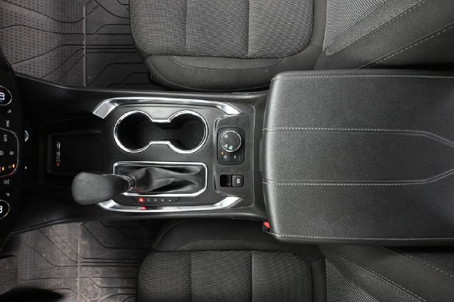 Used 2023 Chevrolet Traverse LT w/ LPO, Floor Liner Package AWD/4WD image 26