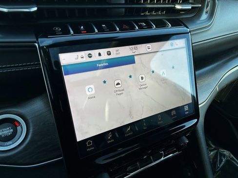 Used 2022 Jeep Grand Cherokee L Limited w/ MOPAR Finishing Package image 19