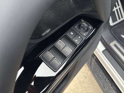 Used 2026 Lexus LX 600 F Sport image 15