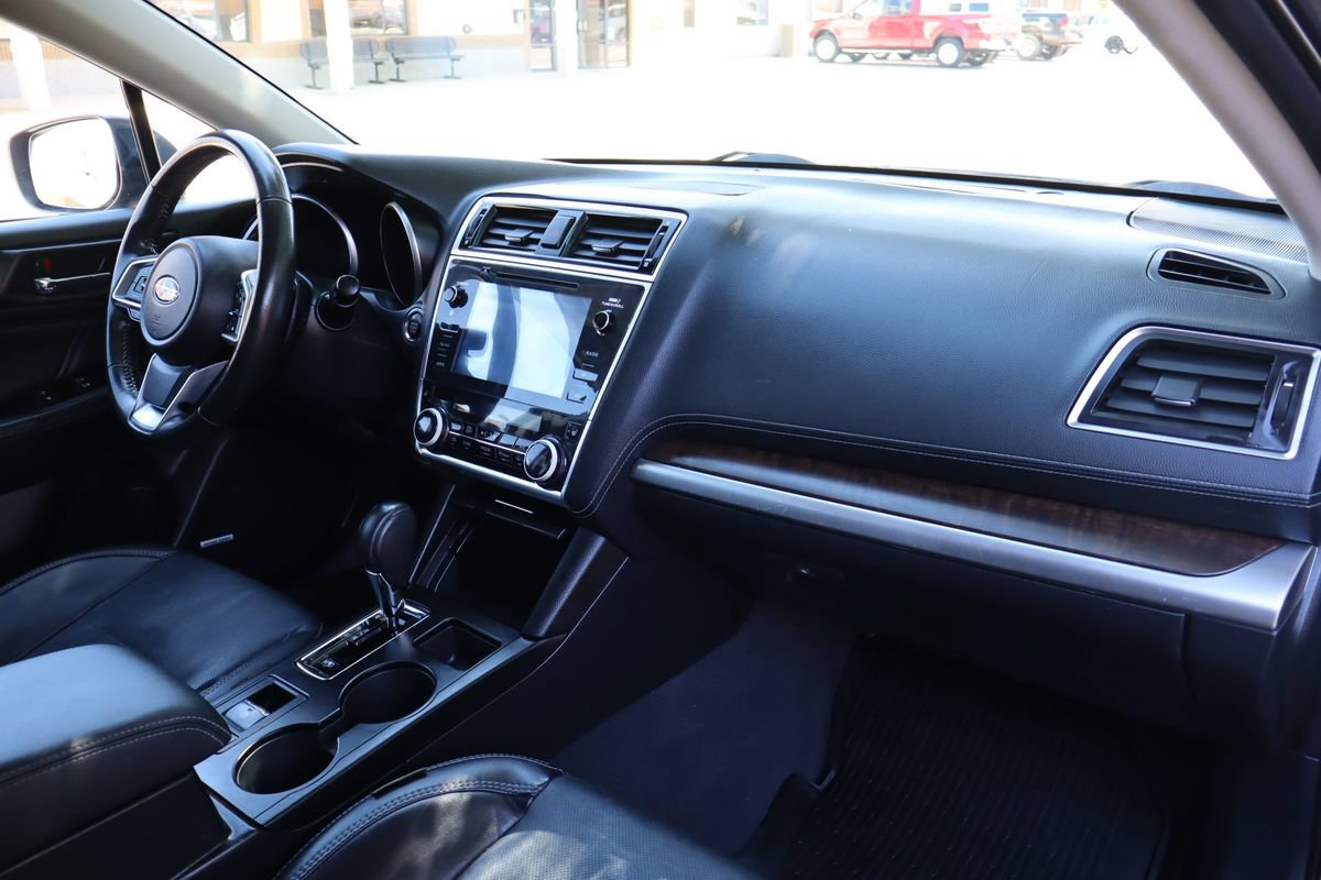 Used 2018 Subaru Outback 3.6R Limited AWD/4WD image 17