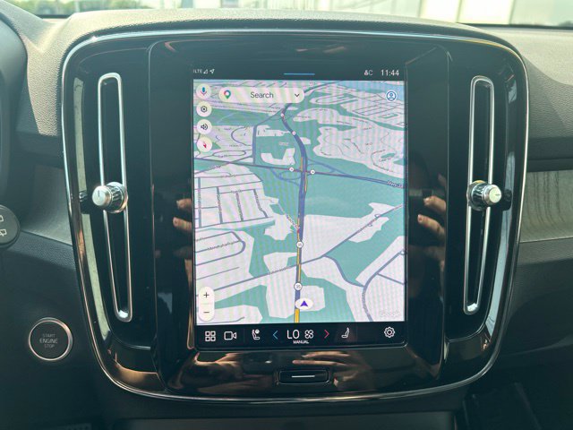 Certified 2024 Volvo XC40 B5 Core AWD/4WD image 24