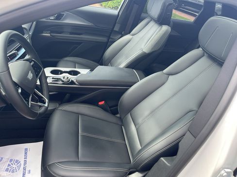 Used 2024 Cadillac Lyriq Tech w/ LPO, Floor Liner Package AWD/4WD image 15