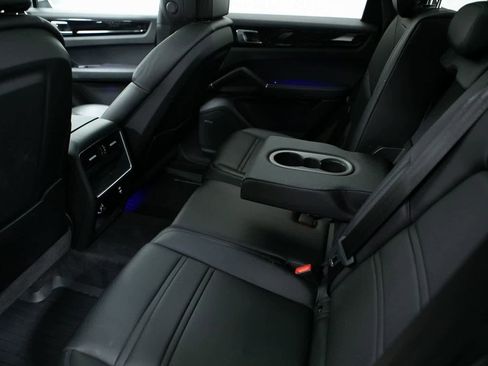 Certified 2022 Porsche Cayenne image 28