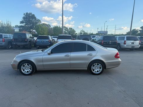 Used 2003 Mercedes-Benz E 320 Sedan image 6