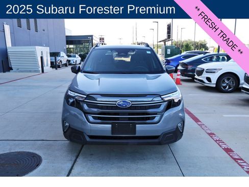 Used 2025 Subaru Forester Premium w/ Convenience Package #1 AWD/4WD image 2